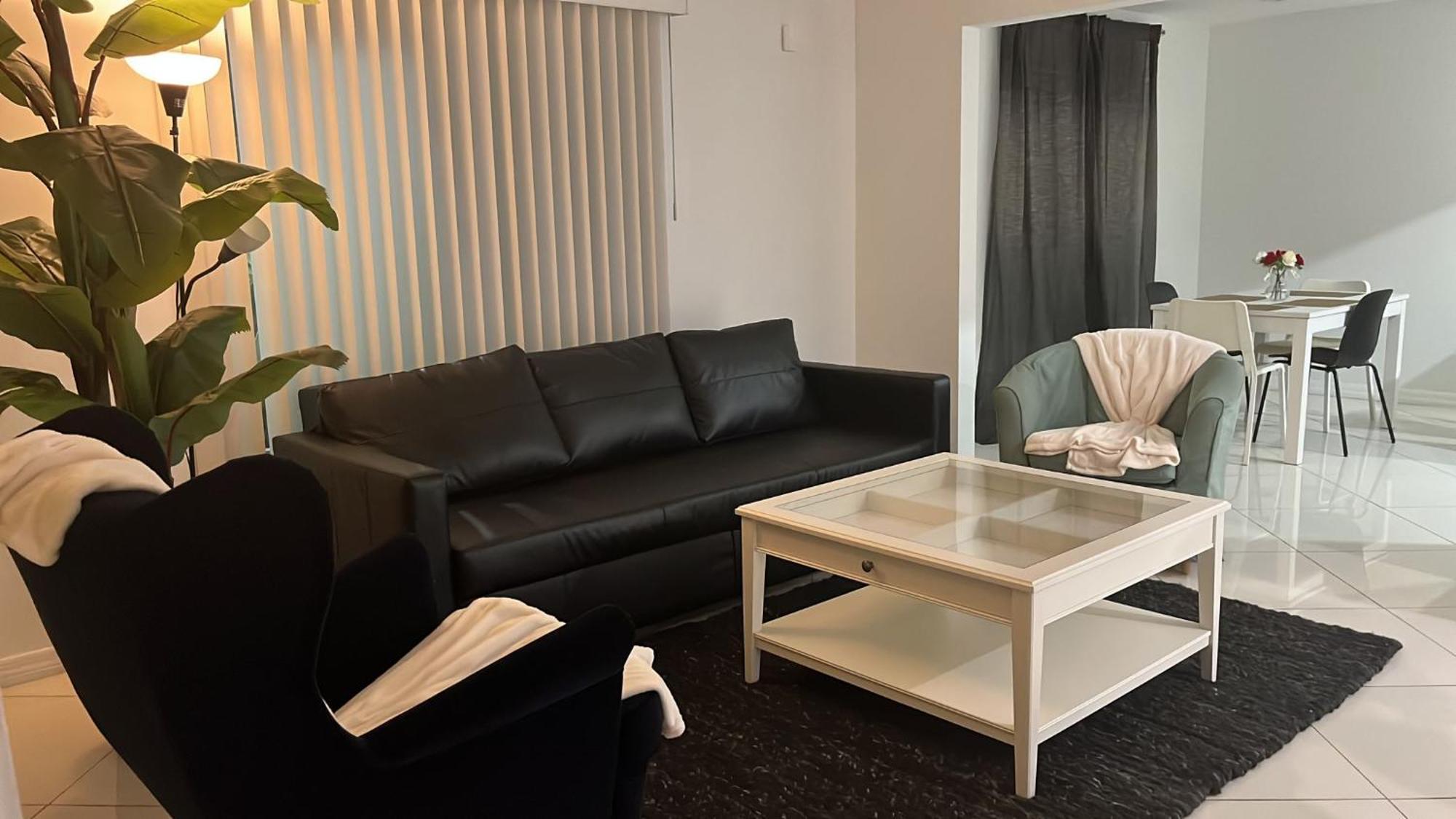 Beautiful, Fully Furnished 4Bed 2Bath House - 5 Minute Walk To Miracle Mile Downtown Coral Gables Villa Miami Exteriör bild