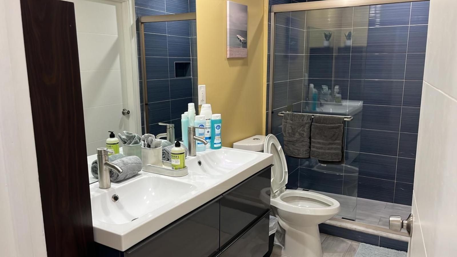 Beautiful, Fully Furnished 4Bed 2Bath House - 5 Minute Walk To Miracle Mile Downtown Coral Gables Villa Miami Exteriör bild