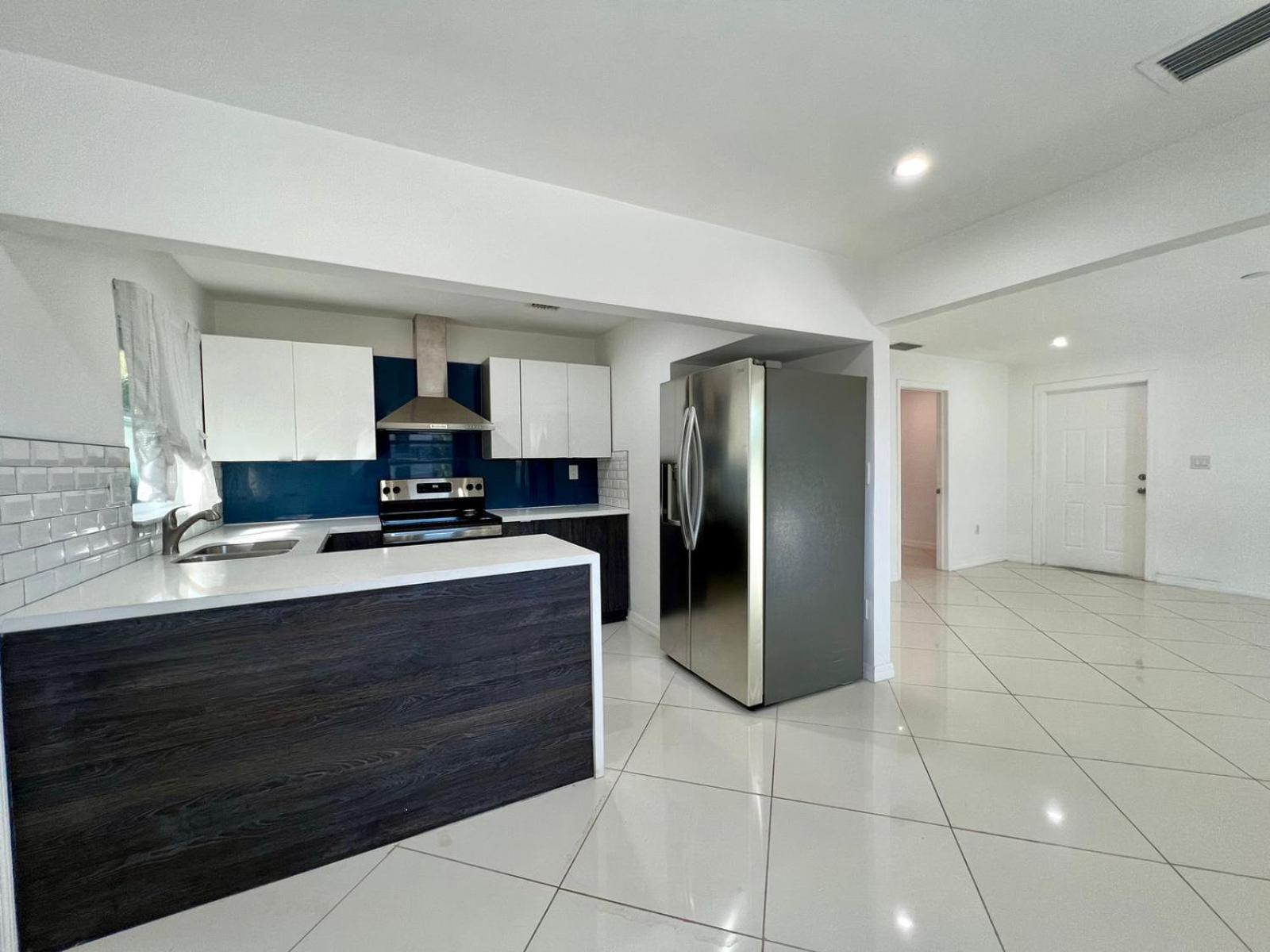 Beautiful, Fully Furnished 4Bed 2Bath House - 5 Minute Walk To Miracle Mile Downtown Coral Gables Villa Miami Exteriör bild